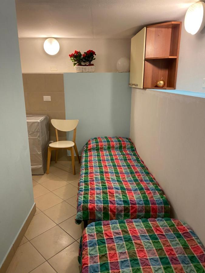 Casa Vacanze Gardiolina San Felice del Benaco Buitenkant foto