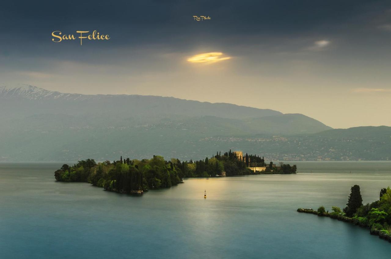 Casa Vacanze Gardiolina San Felice del Benaco Buitenkant foto