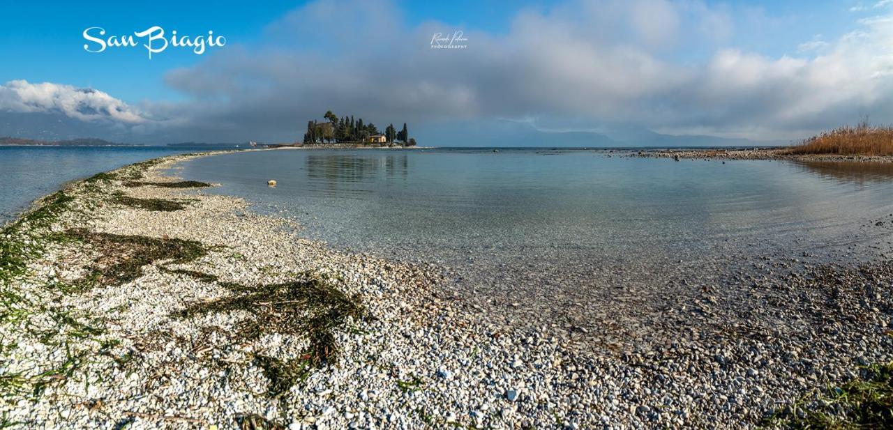 Casa Vacanze Gardiolina San Felice del Benaco Buitenkant foto