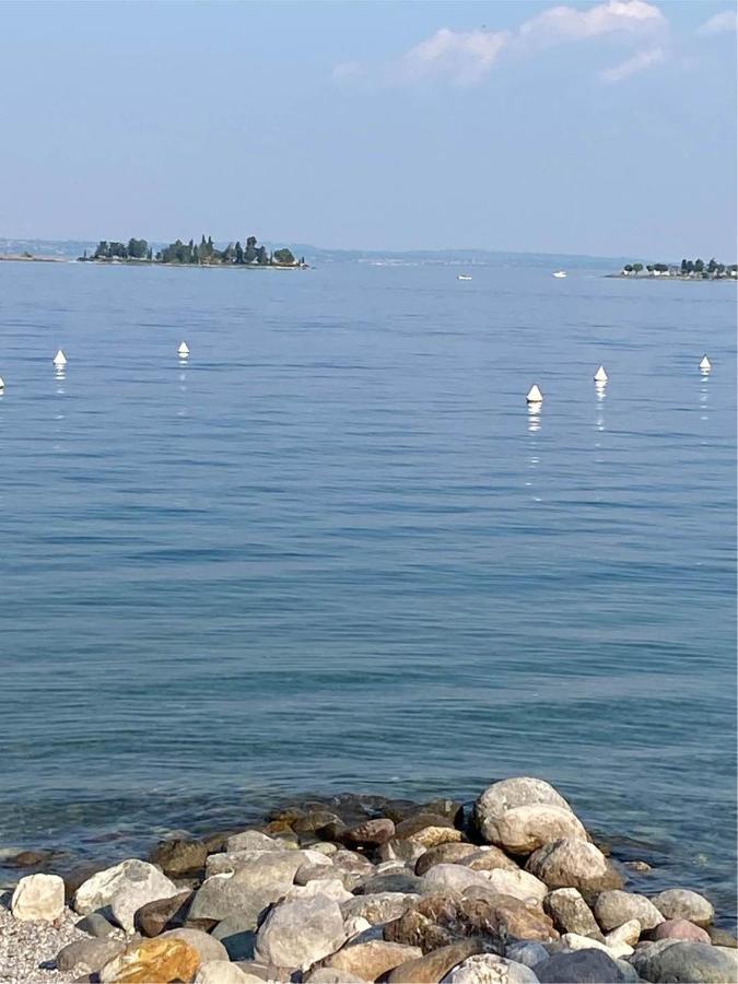 Casa Vacanze Gardiolina San Felice del Benaco Buitenkant foto