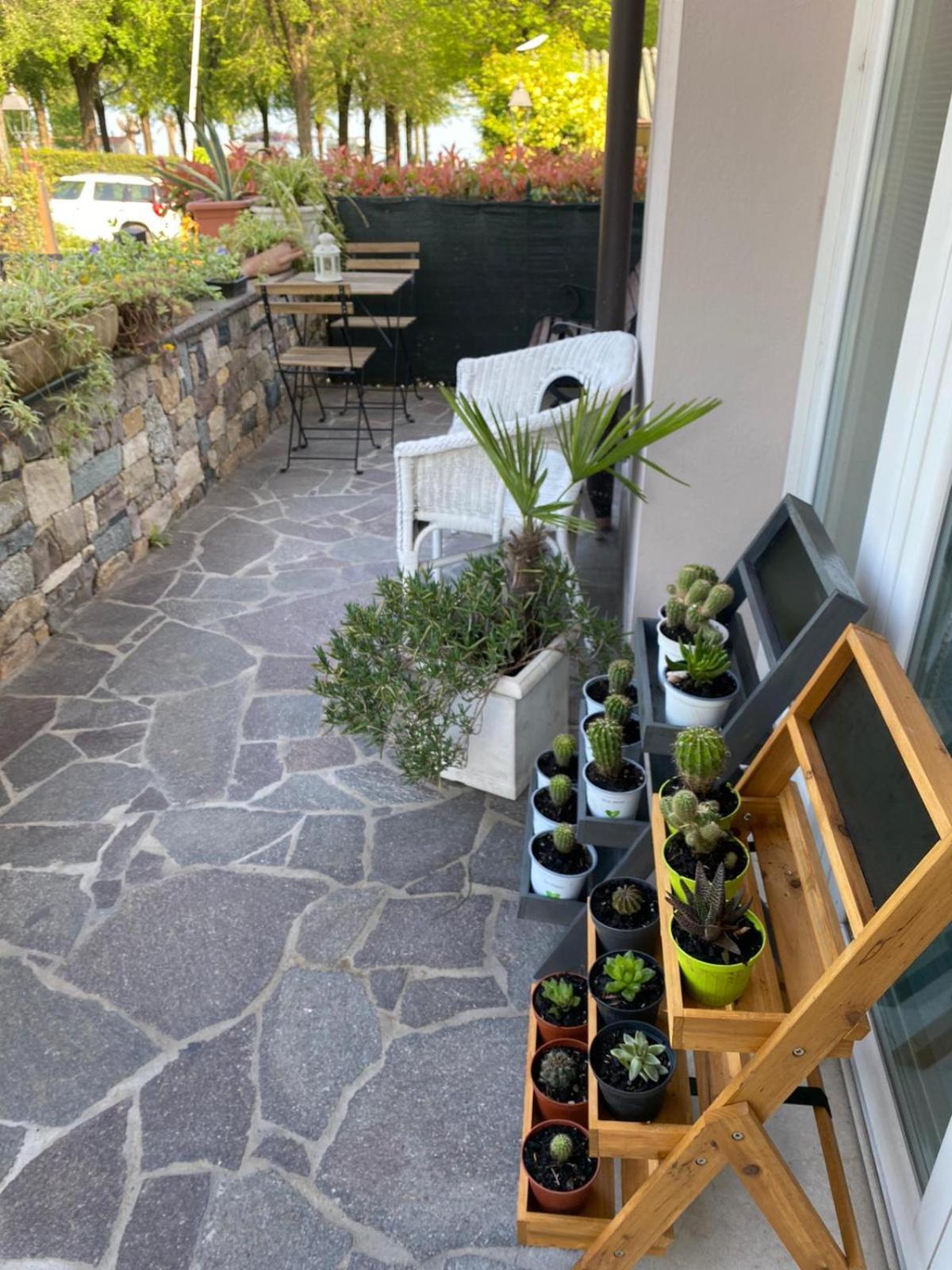 Casa Vacanze Gardiolina San Felice del Benaco Buitenkant foto