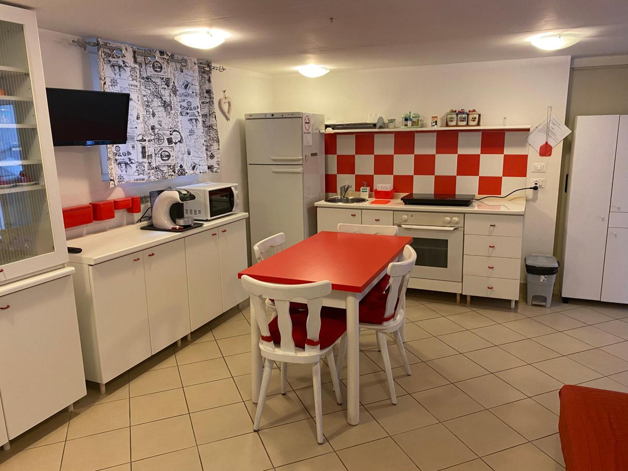 Casa Vacanze Gardiolina San Felice del Benaco Buitenkant foto