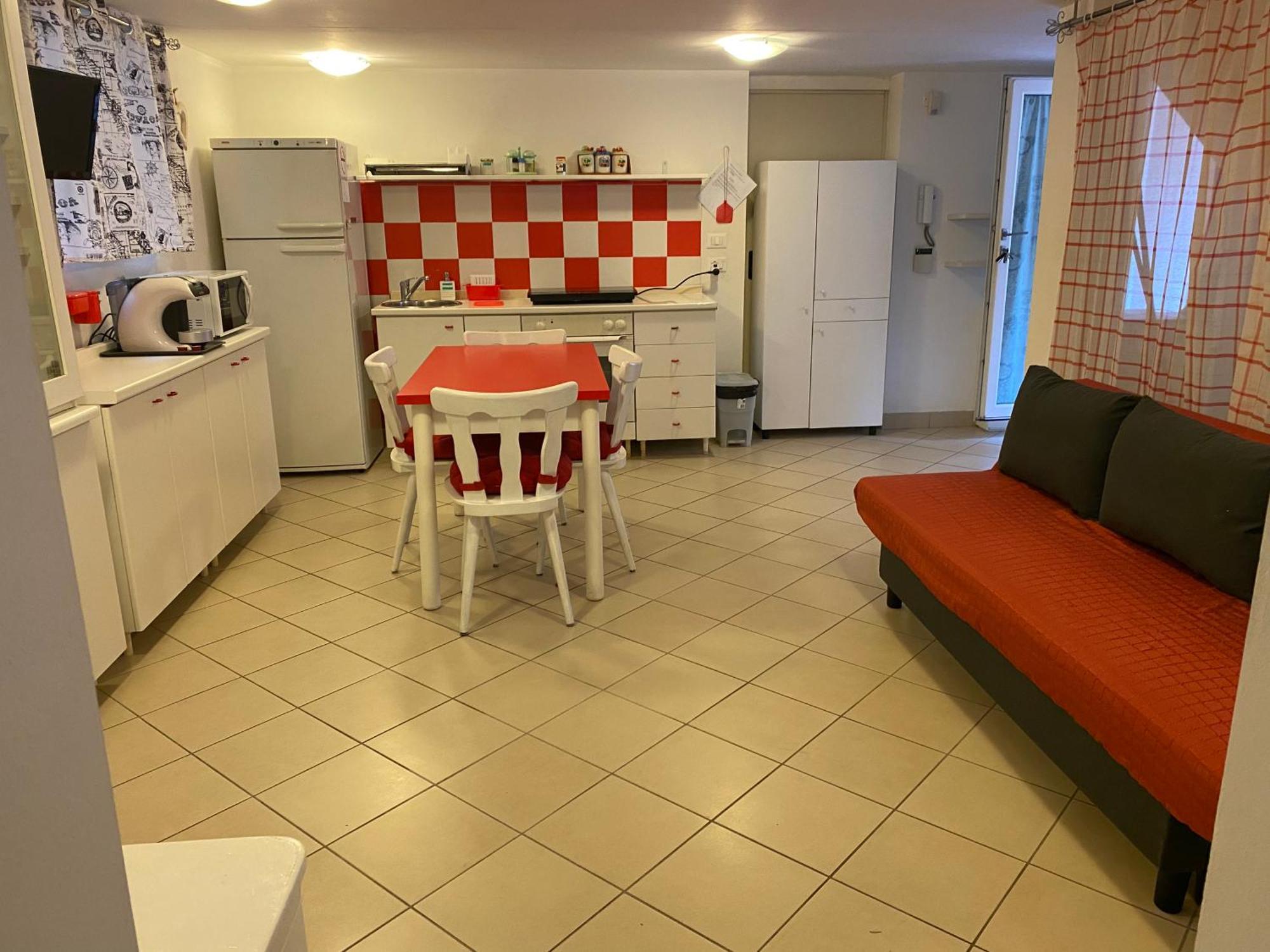 Casa Vacanze Gardiolina San Felice del Benaco Buitenkant foto