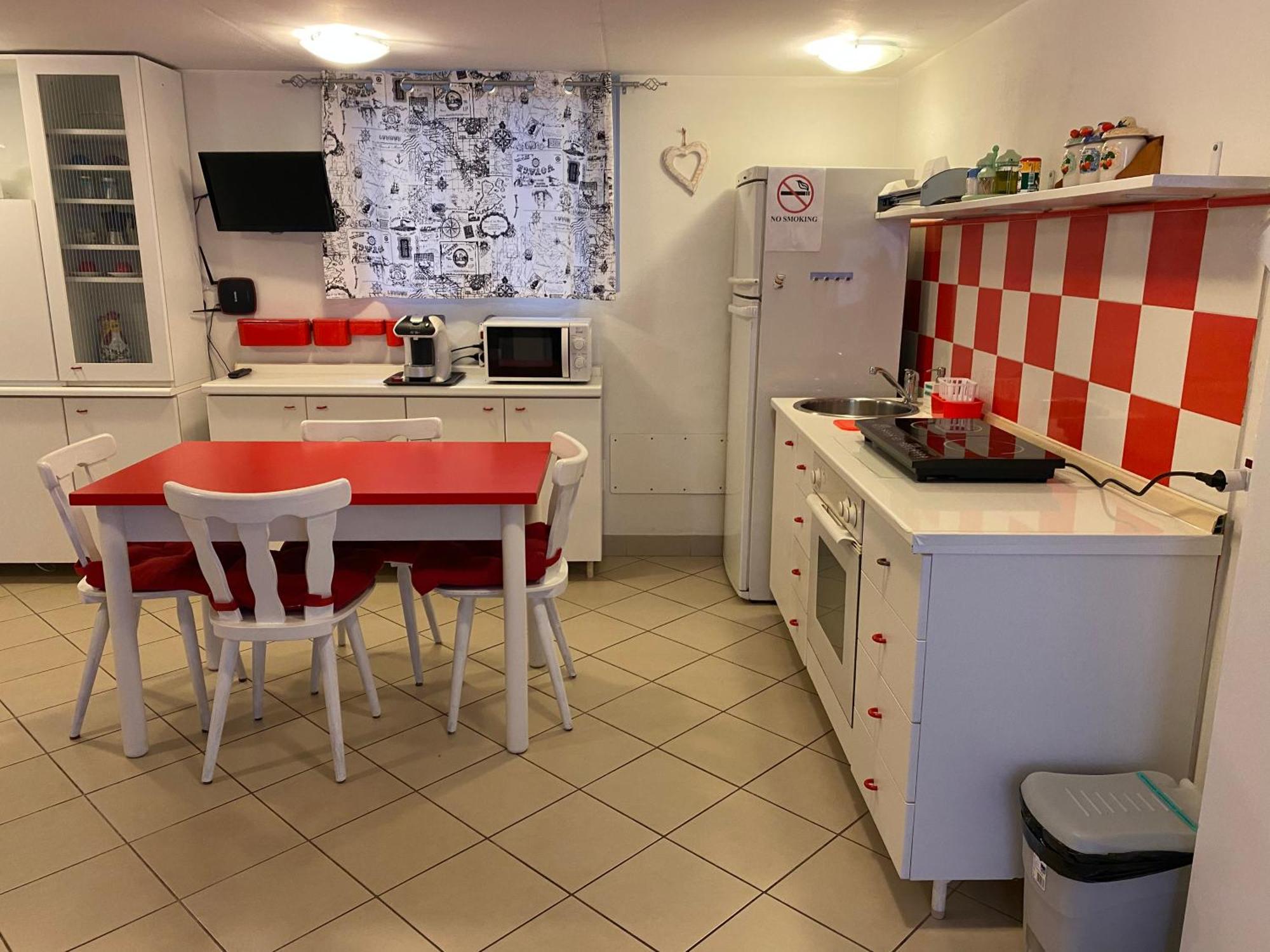 Casa Vacanze Gardiolina San Felice del Benaco Buitenkant foto